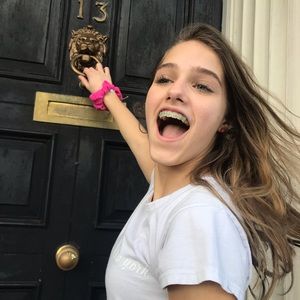 Meet your Posher, Alaina